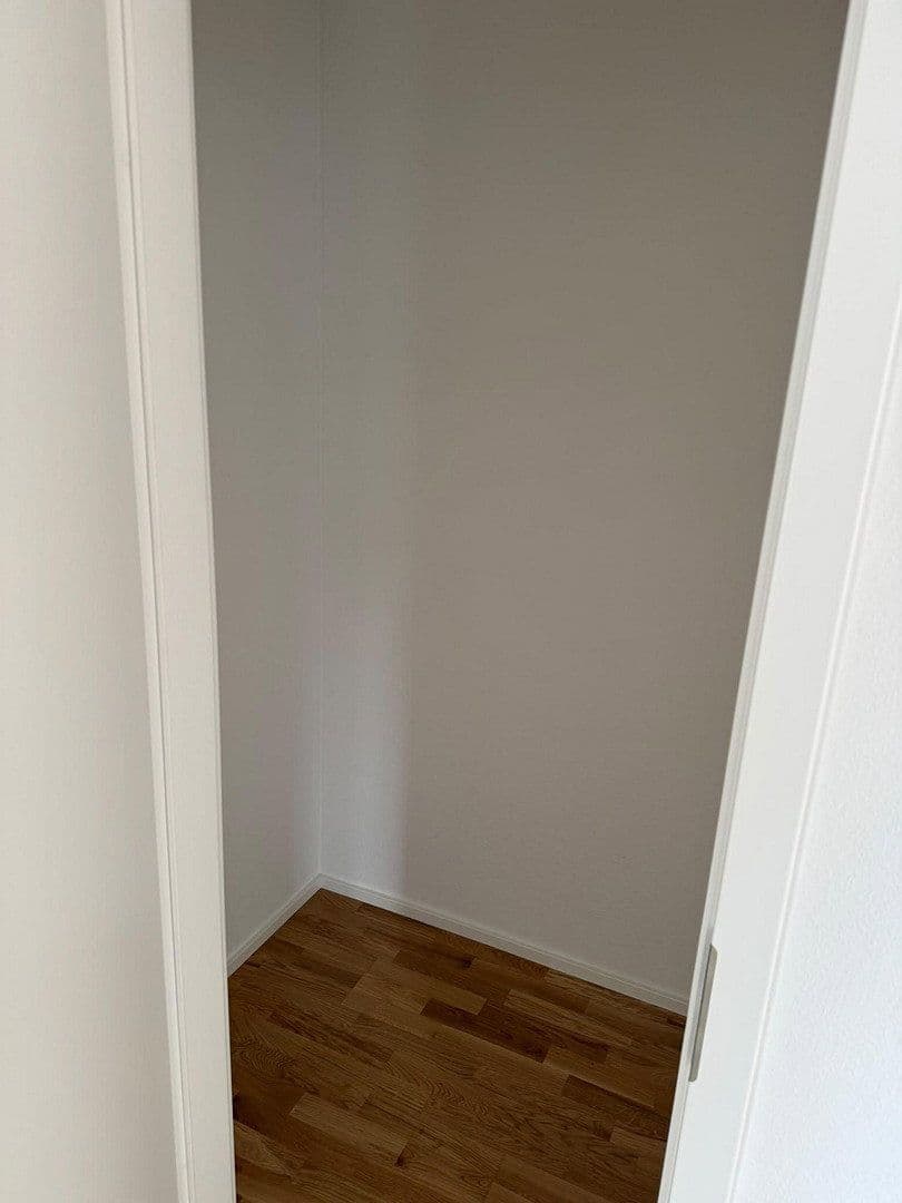 Prenájom bytu 2-izbový 56 m², Affalterbach, Bádensko-Wurttembersko Prenájom bytu 2-izbový 56 m², Affalterbach, Bádensko-Wurttembersko