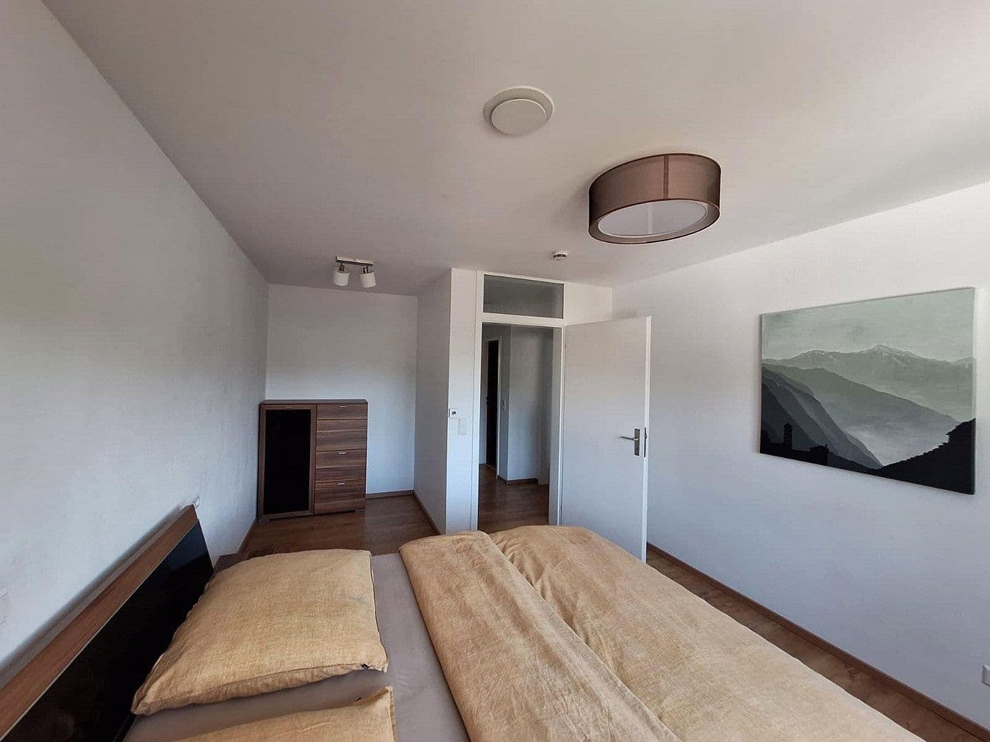 Predaj domu 103 m², pozemok 351 m², Untergruppenbach, Bádensko-Wurttembersko Predaj domu 103 m², pozemok 351 m², Untergruppenbach, Bádensko-Wurttembersko