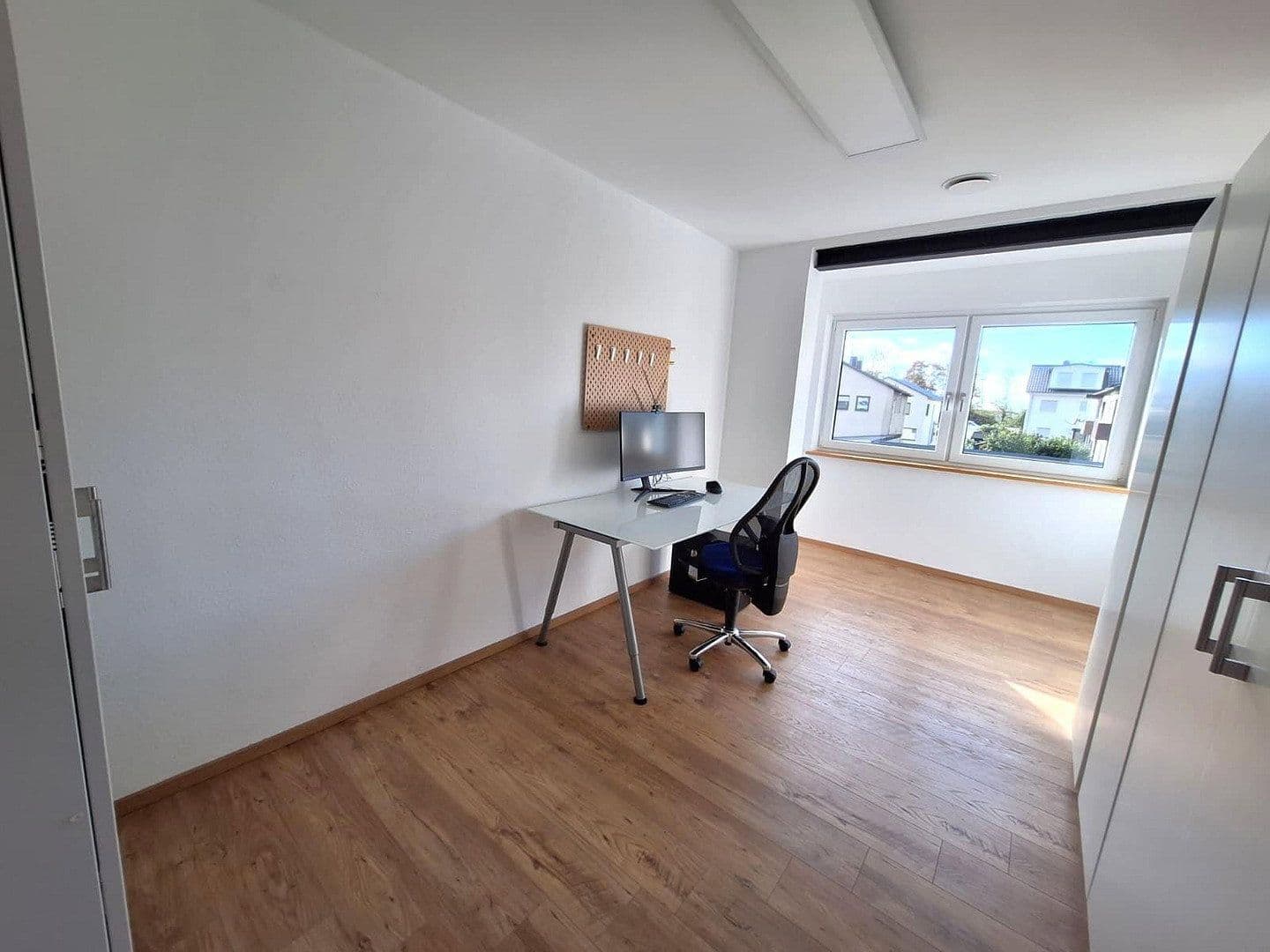 Predaj domu 103 m², pozemok 351 m², Untergruppenbach, Bádensko-Wurttembersko Predaj domu 103 m², pozemok 351 m², Untergruppenbach, Bádensko-Wurttembersko