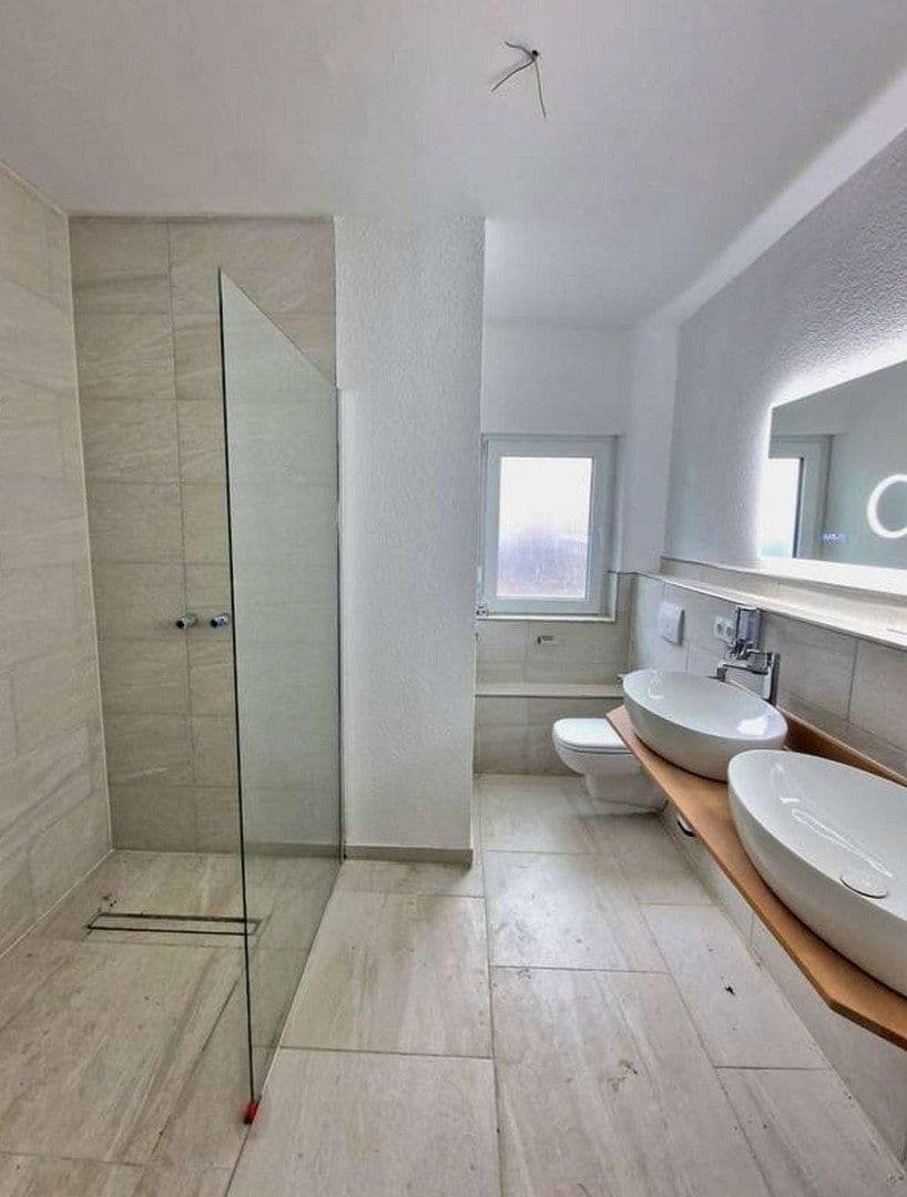 Prenájom domu 165 m², pozemok 320 m², Ludwig-Richter-Straße 13/1, Heilbronn, Bádensko-Wurttembersko Prenájom domu 165 m², pozemok 320 m², Ludwig-Richter-Straße 13/1, Heilbronn, Bádensko-Wurttembersko