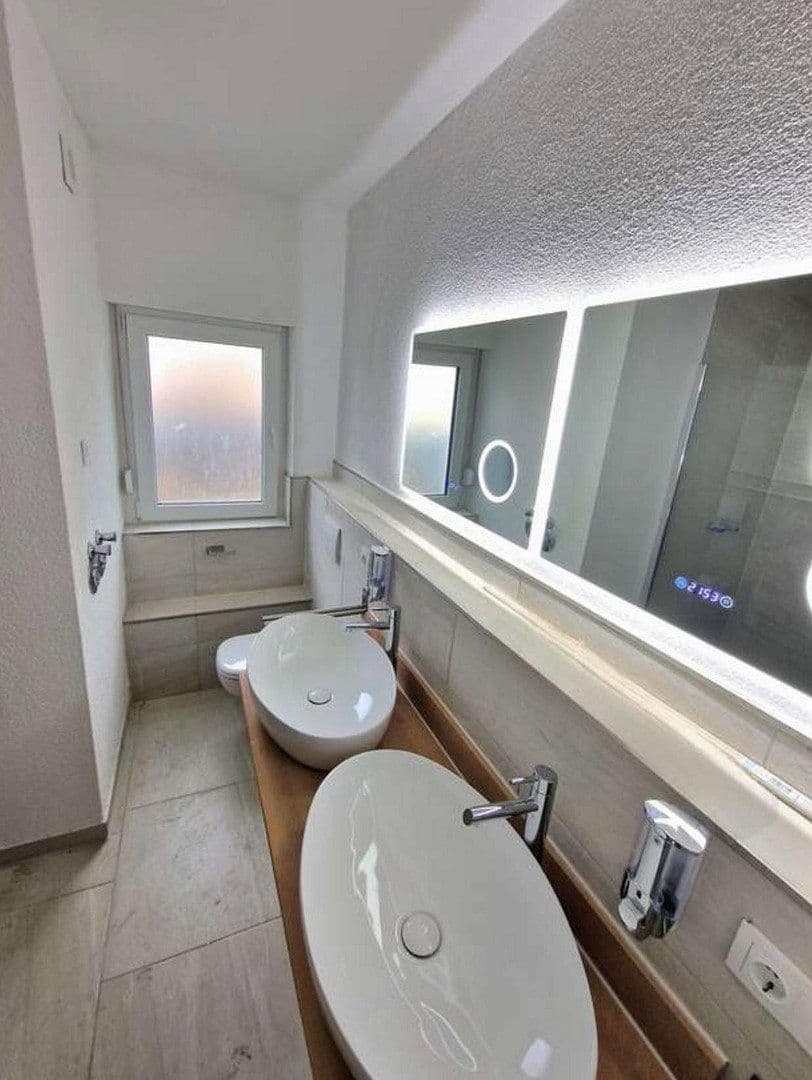 Prenájom domu 165 m², pozemok 320 m², Ludwig-Richter-Straße 13/1, Heilbronn, Bádensko-Wurttembersko Prenájom domu 165 m², pozemok 320 m², Ludwig-Richter-Straße 13/1, Heilbronn, Bádensko-Wurttembersko