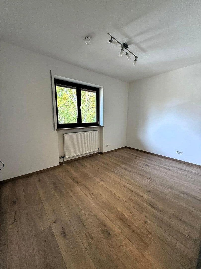 Predaj domu 154 m², pozemok 290 m², Neuendettelsau, Bavorsko Predaj domu 154 m², pozemok 290 m², Neuendettelsau, Bavorsko