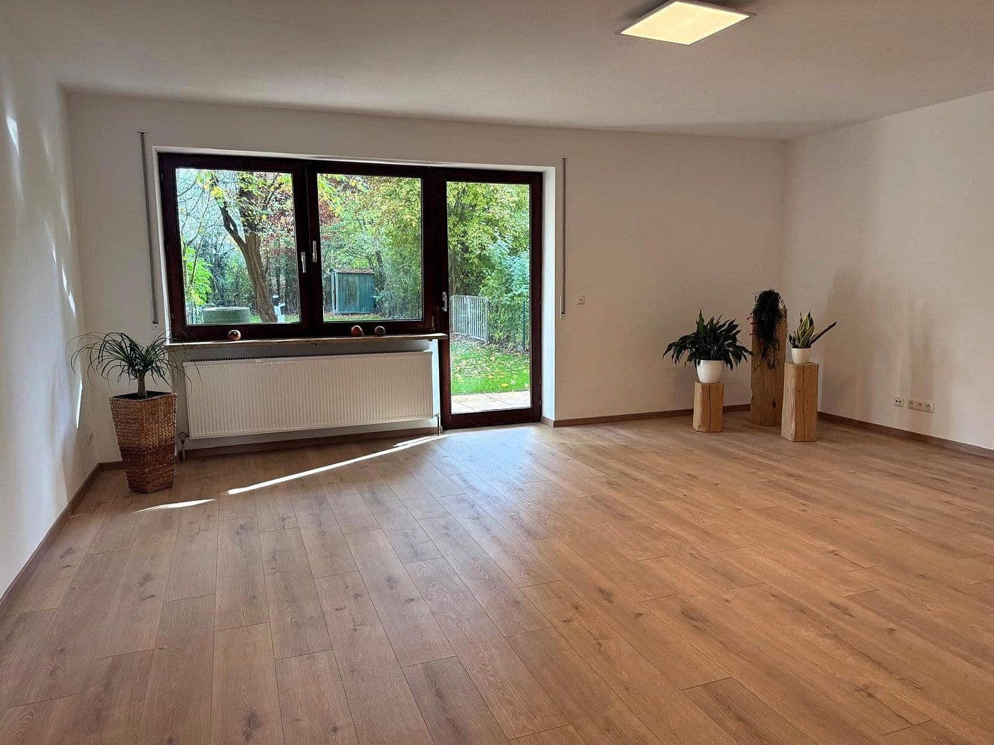 Predaj domu 154 m², pozemok 290 m², Neuendettelsau, Bavorsko Predaj domu 154 m², pozemok 290 m², Neuendettelsau, Bavorsko