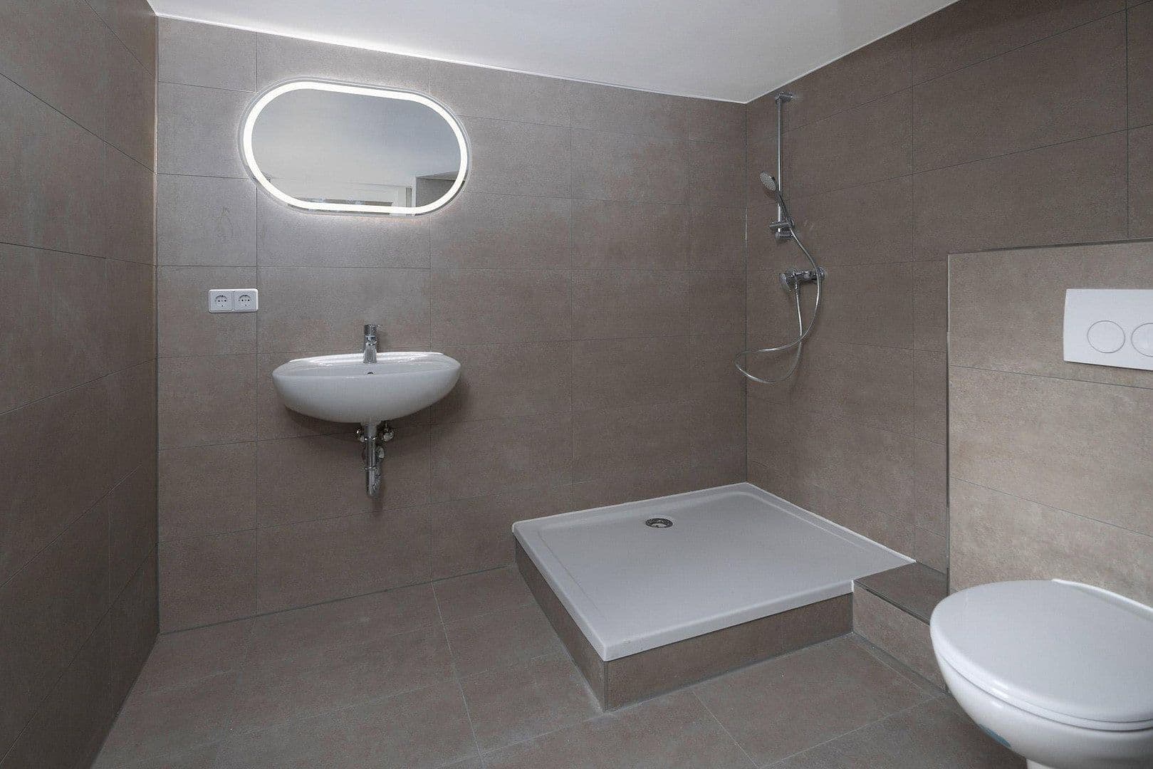 Predaj domu 123 m², pozemok 384 m², Brandenburg, Brandenbursko Predaj domu 123 m², pozemok 384 m², Brandenburg, Brandenbursko