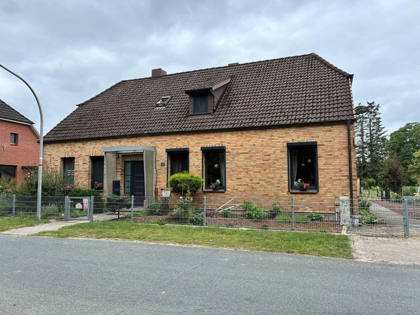 Predaj domu 235 m², pozemok 1.935 m², Wrestedt, Dolné Sasko Predaj domu 235 m², pozemok 1.935 m², Wrestedt, Dolné Sasko