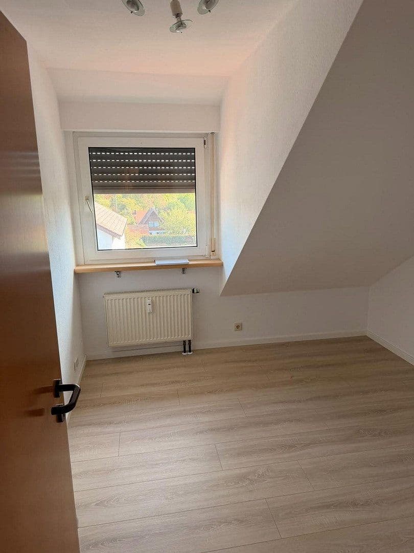Prenájom bytu 3-izbový 73 m², Buchenweg 16, Kirchberg an der Murr, Bádensko-Wurttembersko Prenájom bytu 3-izbový 73 m², Buchenweg 16, Kirchberg an der Murr, Bádensko-Wurttembersko