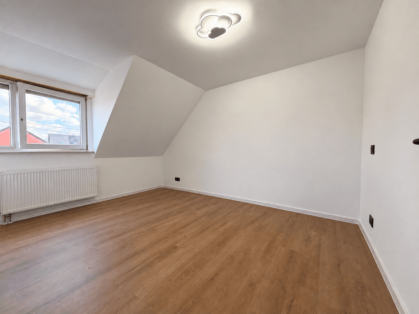 Predaj bytu 5-izbový 105 m², Filderstadt, Bádensko-Wurttembersko Predaj bytu 5-izbový 105 m², Filderstadt, Bádensko-Wurttembersko