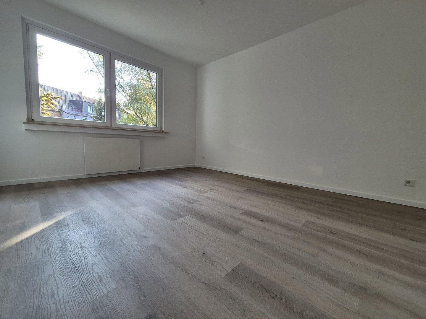 Prenájom bytu 3-izbový 71 m², Hausackerstr. 11, Essen, Severné Porýnie - Westfálsko Prenájom bytu 3-izbový 71 m², Hausackerstr. 11, Essen, Severné Porýnie - Westfálsko