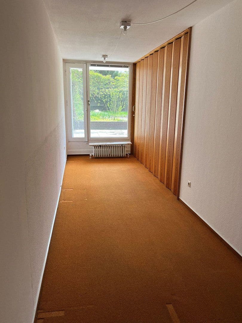 Prenájom bytu 4-izbový 106 m², Connollystraße 24, München, Bavorsko Prenájom bytu 4-izbový 106 m², Connollystraße 24, München, Bavorsko