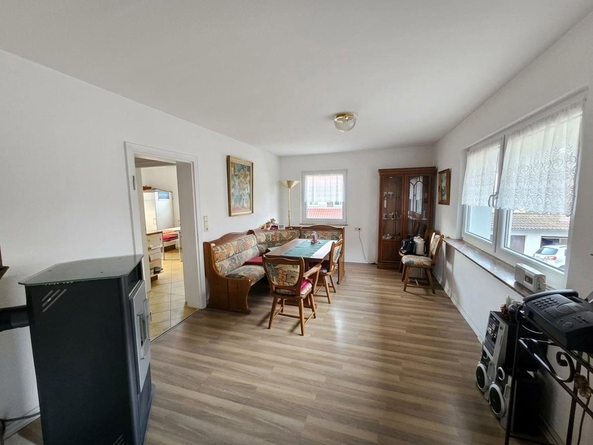 Predaj domu 127 m², pozemok 1.588 m², Unterreichenbach, Bádensko-Wurttembersko Predaj domu 127 m², pozemok 1.588 m², Unterreichenbach, Bádensko-Wurttembersko