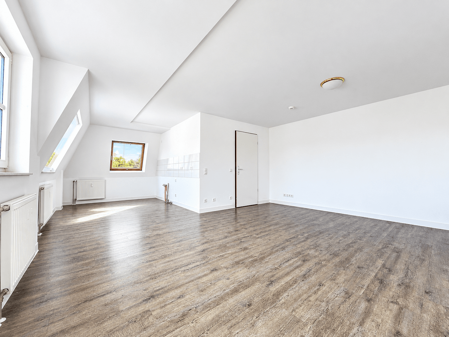 Prenájom bytu 2-izbový 52 m², Berliner Straße 25, Dresden, Sasko Prenájom bytu 2-izbový 52 m², Berliner Straße 25, Dresden, Sasko