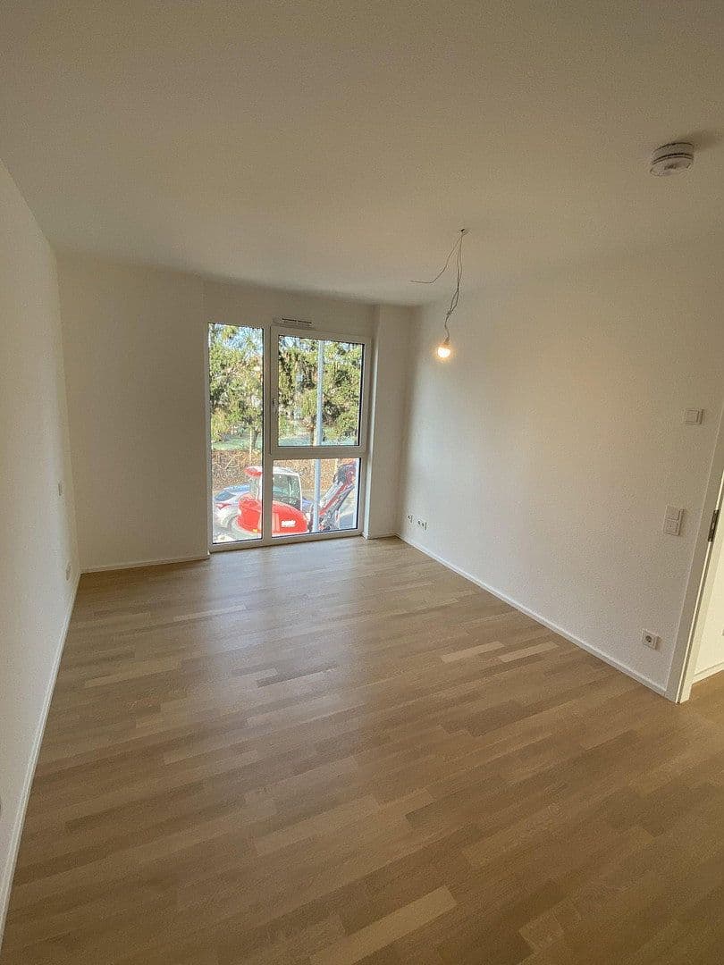 Prenájom bytu 3-izbový 110 m², Schwäbisch Gmünd, Bádensko-Wurttembersko Prenájom bytu 3-izbový 110 m², Schwäbisch Gmünd, Bádensko-Wurttembersko