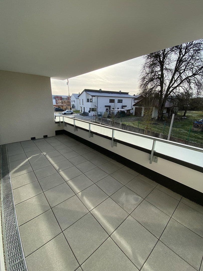 Prenájom bytu 3-izbový 110 m², Schwäbisch Gmünd, Bádensko-Wurttembersko Prenájom bytu 3-izbový 110 m², Schwäbisch Gmünd, Bádensko-Wurttembersko