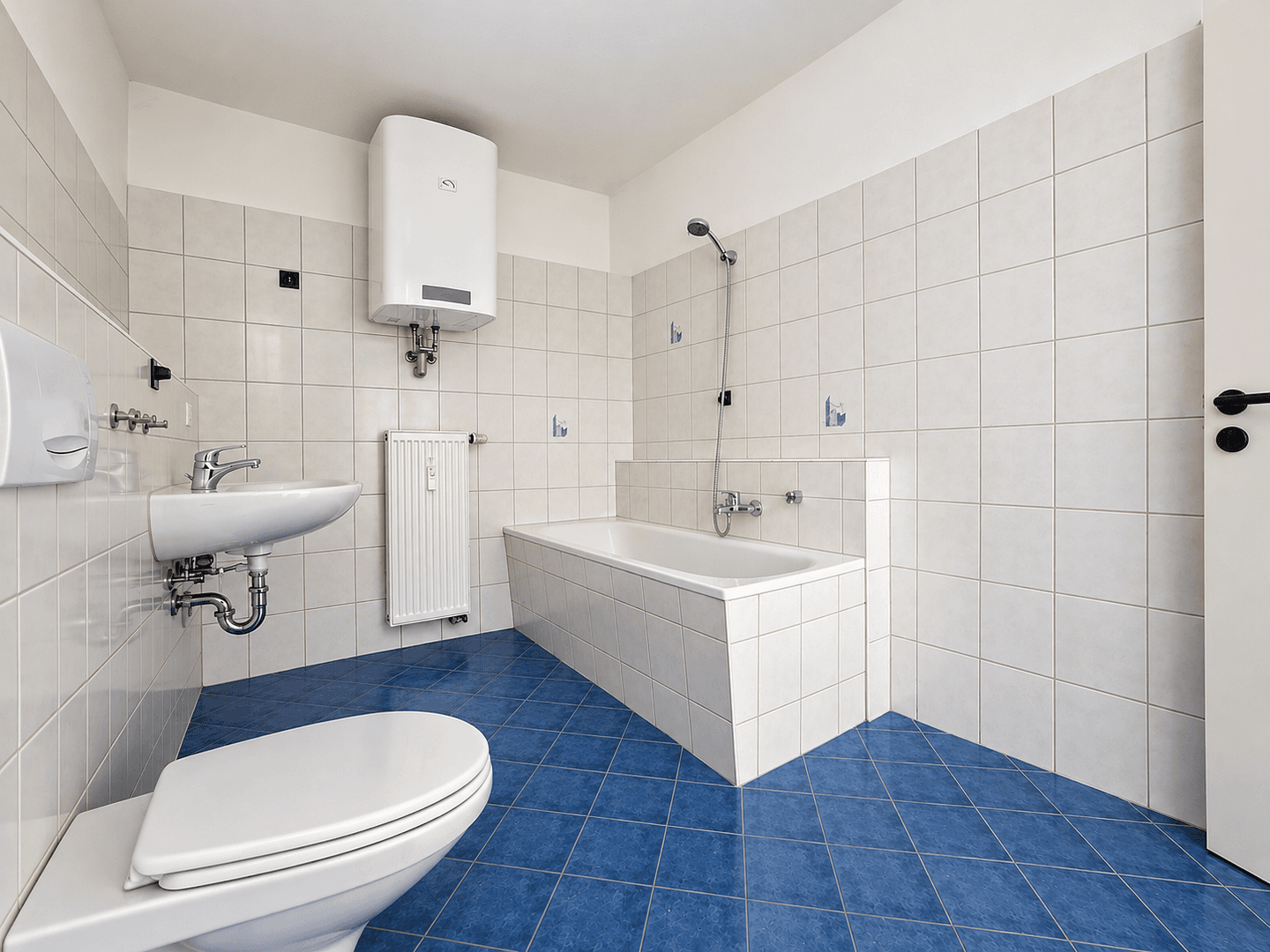Prenájom bytu 2-izbový 60 m², Berliner Straße 23, Dresden, Sasko Prenájom bytu 2-izbový 60 m², Berliner Straße 23, Dresden, Sasko