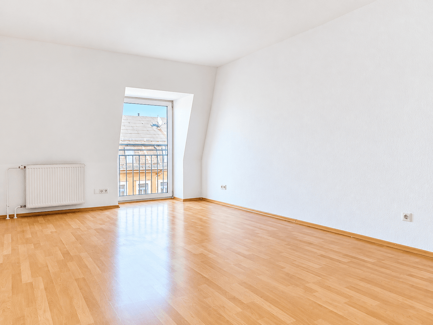 Prenájom bytu 2-izbový 60 m², Berliner Straße 23, Dresden, Sasko Prenájom bytu 2-izbový 60 m², Berliner Straße 23, Dresden, Sasko