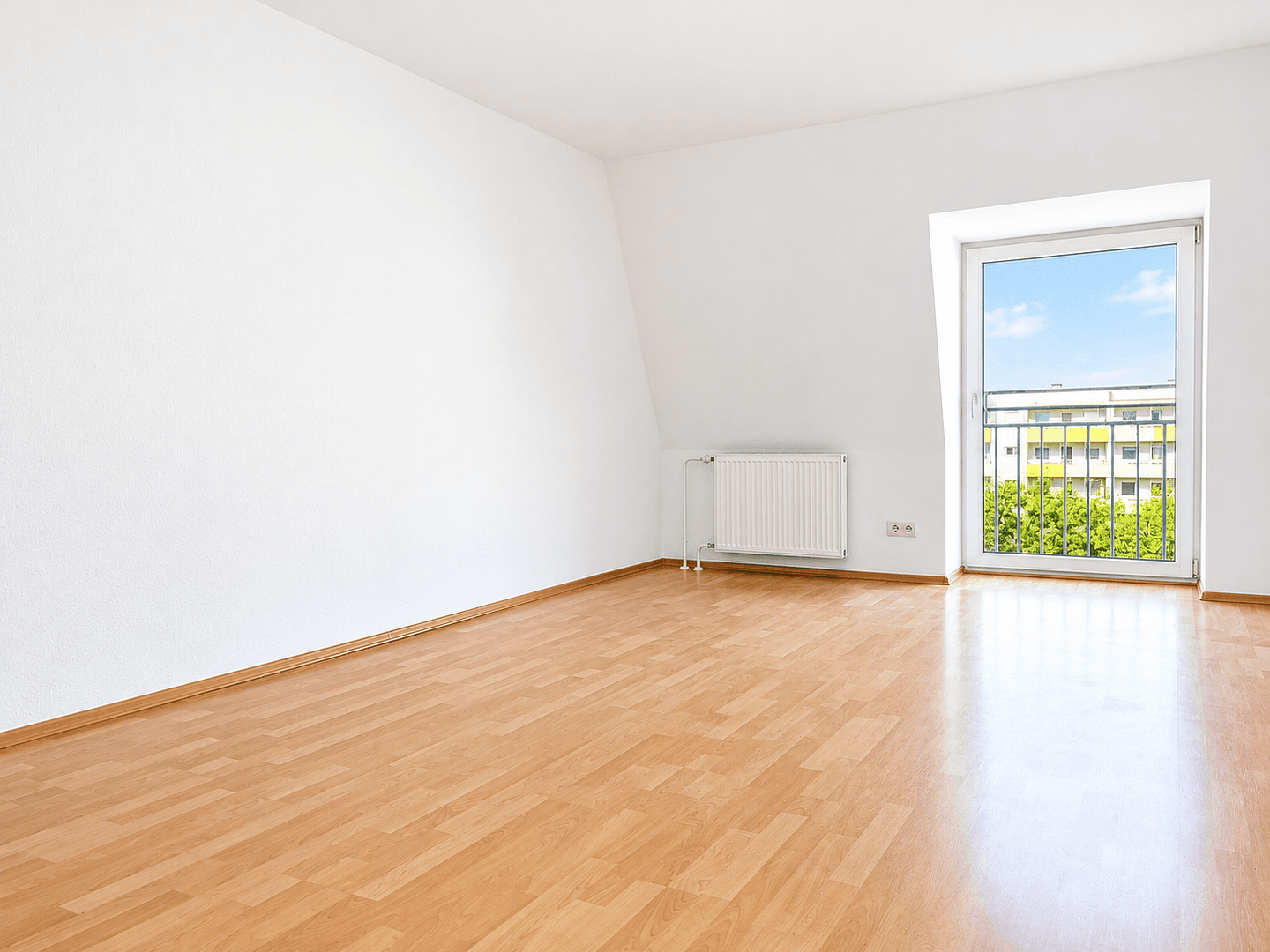 Prenájom bytu 2-izbový 60 m², Berliner Straße 23, Dresden, Sasko Prenájom bytu 2-izbový 60 m², Berliner Straße 23, Dresden, Sasko