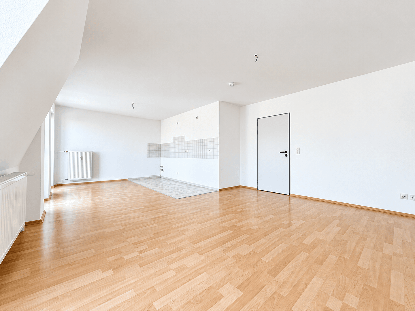 Prenájom bytu 2-izbový 60 m², Berliner Straße 23, Dresden, Sasko Prenájom bytu 2-izbový 60 m², Berliner Straße 23, Dresden, Sasko