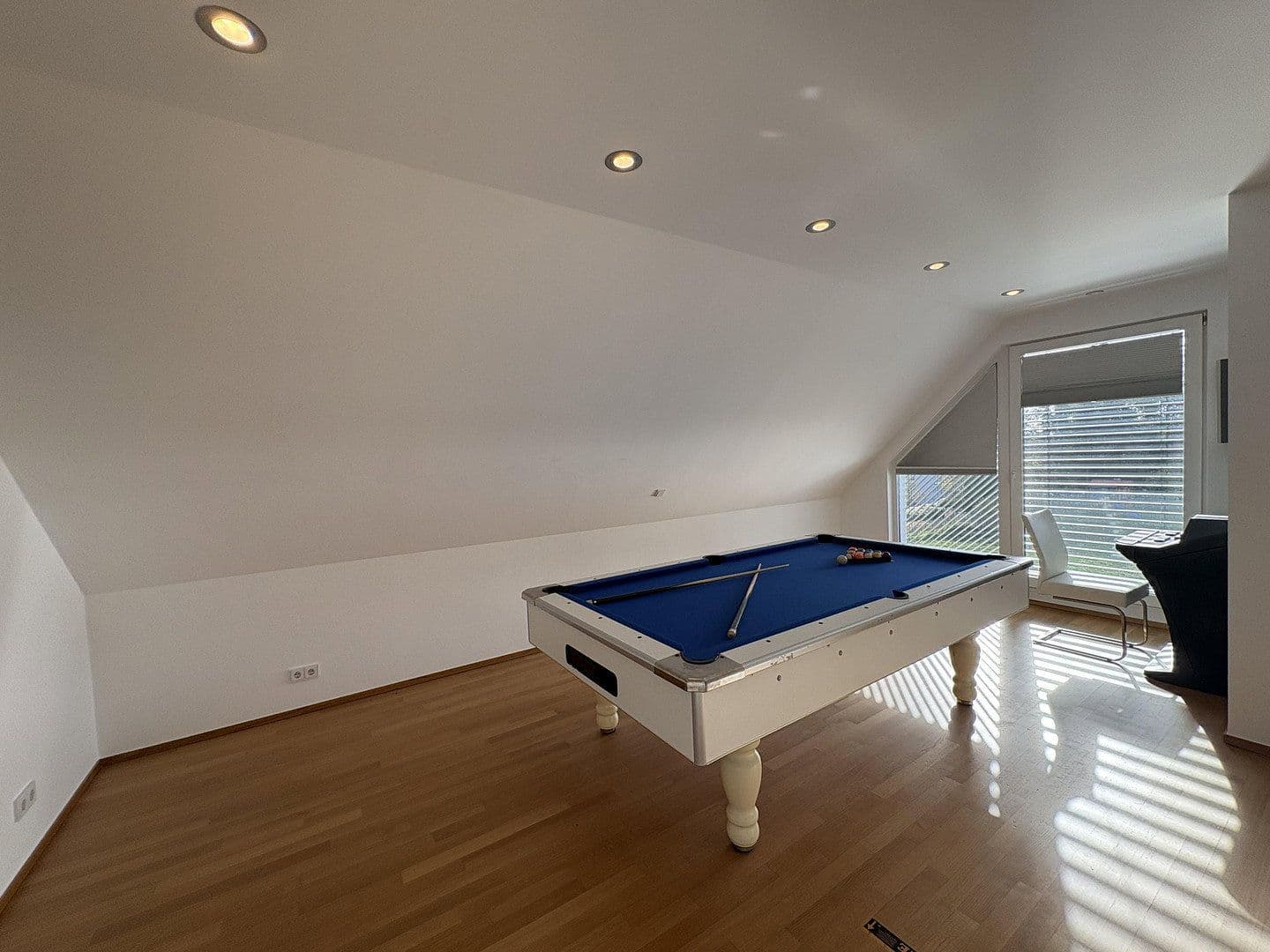 Predaj bytu 5-izbový 193 m², Schweinfurt, Bavorsko Predaj bytu 5-izbový 193 m², Schweinfurt, Bavorsko
