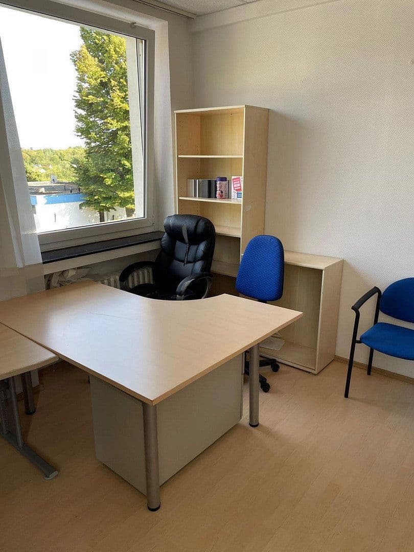 Prenájom kancelárie 18 m², Am Flugplatz 3, Hildesheim, Dolné Sasko Prenájom kancelárie 18 m², Am Flugplatz 3, Hildesheim, Dolné Sasko