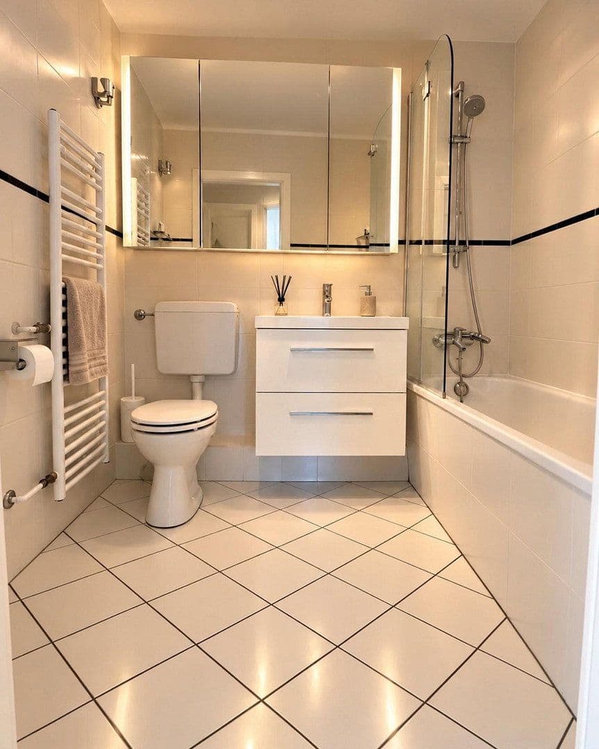 Predaj bytu 3-izbový 72 m², Hannover, Dolné Sasko Predaj bytu 3-izbový 72 m², Hannover, Dolné Sasko