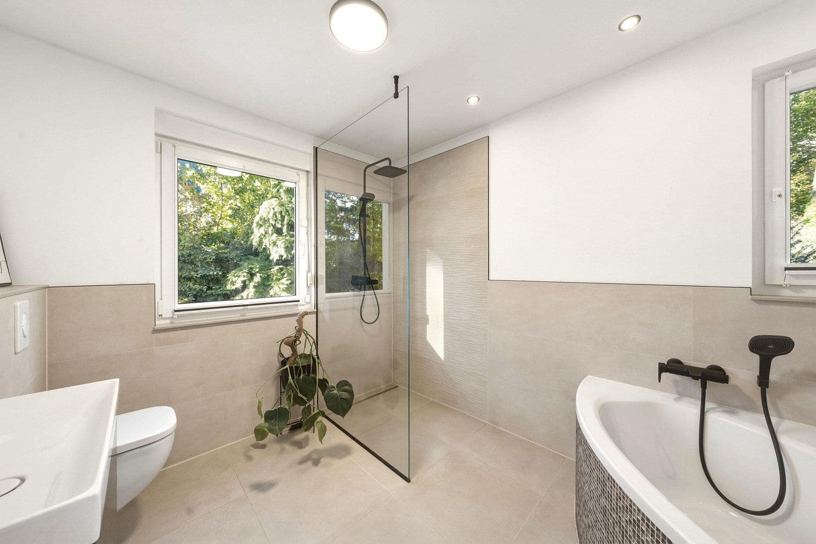 Predaj domu 115 m², pozemok 1.001 m², Teutonenring 9, Rangsdorf, Brandenbursko Predaj domu 115 m², pozemok 1.001 m², Teutonenring 9, Rangsdorf, Brandenbursko