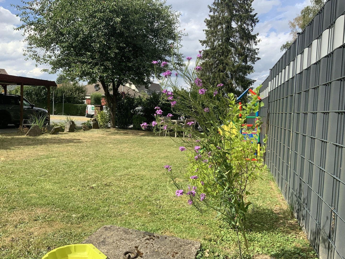 Predaj domu 180 m², pozemok 486 m², Neu-Anspach, Hesensko Predaj domu 180 m², pozemok 486 m², Neu-Anspach, Hesensko