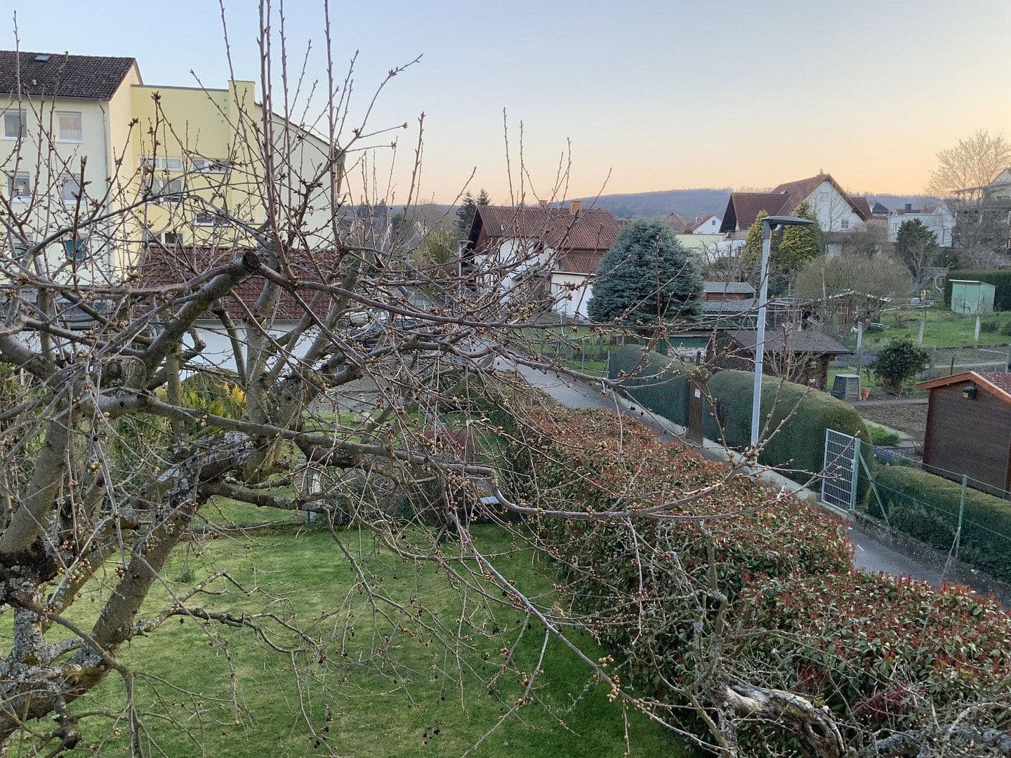 Predaj domu 180 m², pozemok 486 m², Neu-Anspach, Hesensko Predaj domu 180 m², pozemok 486 m², Neu-Anspach, Hesensko