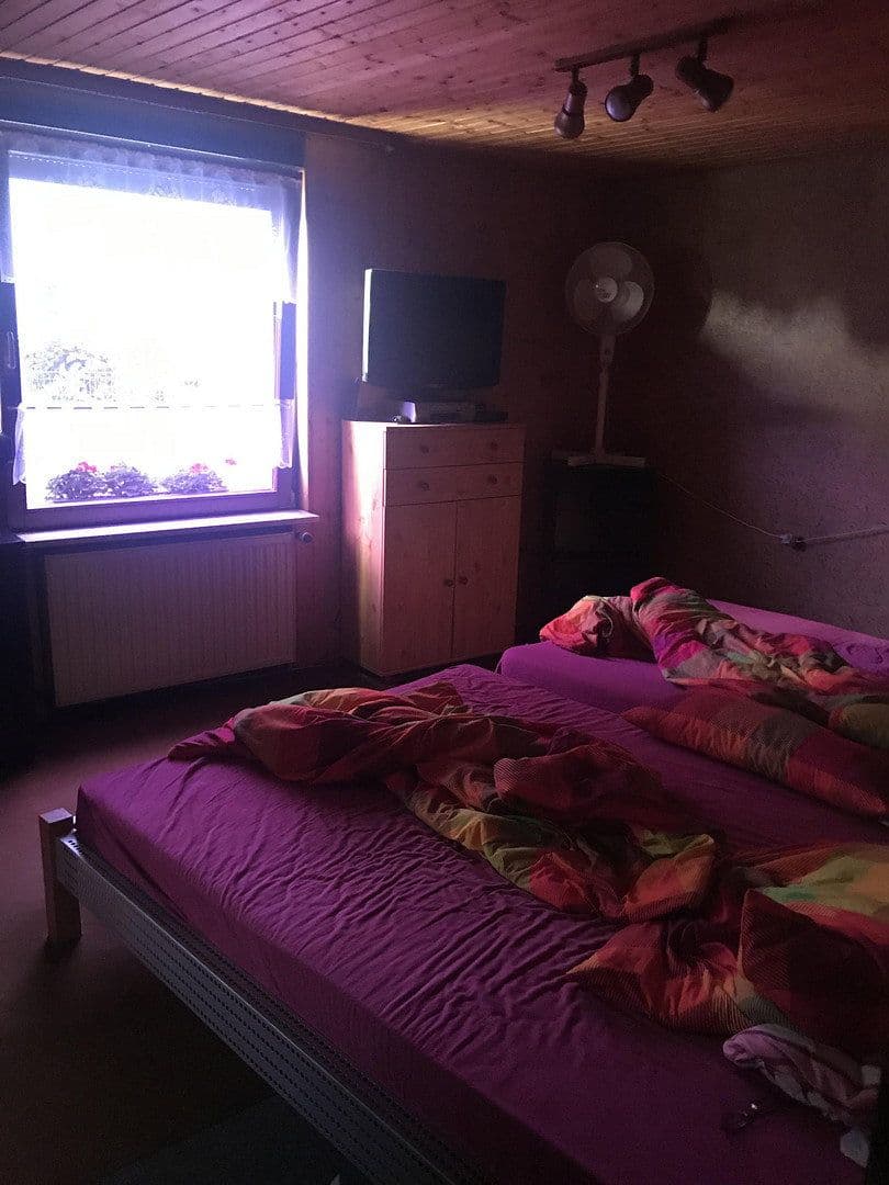 Predaj domu 180 m², pozemok 486 m², Neu-Anspach, Hesensko Predaj domu 180 m², pozemok 486 m², Neu-Anspach, Hesensko