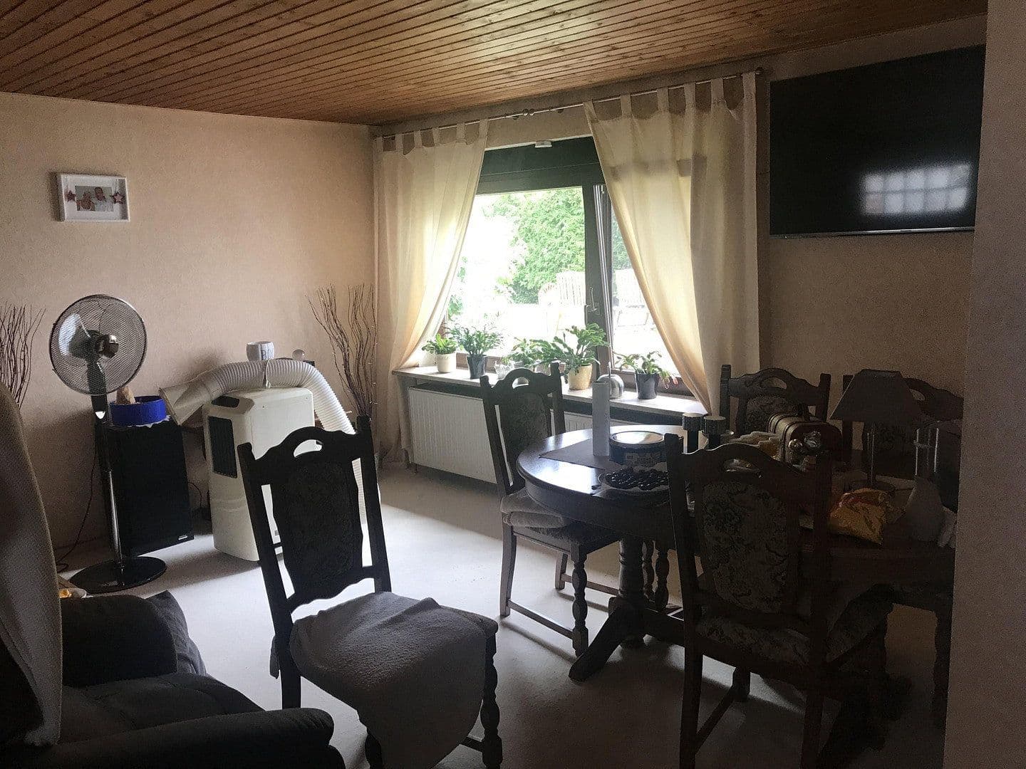 Predaj domu 180 m², pozemok 486 m², Neu-Anspach, Hesensko Predaj domu 180 m², pozemok 486 m², Neu-Anspach, Hesensko