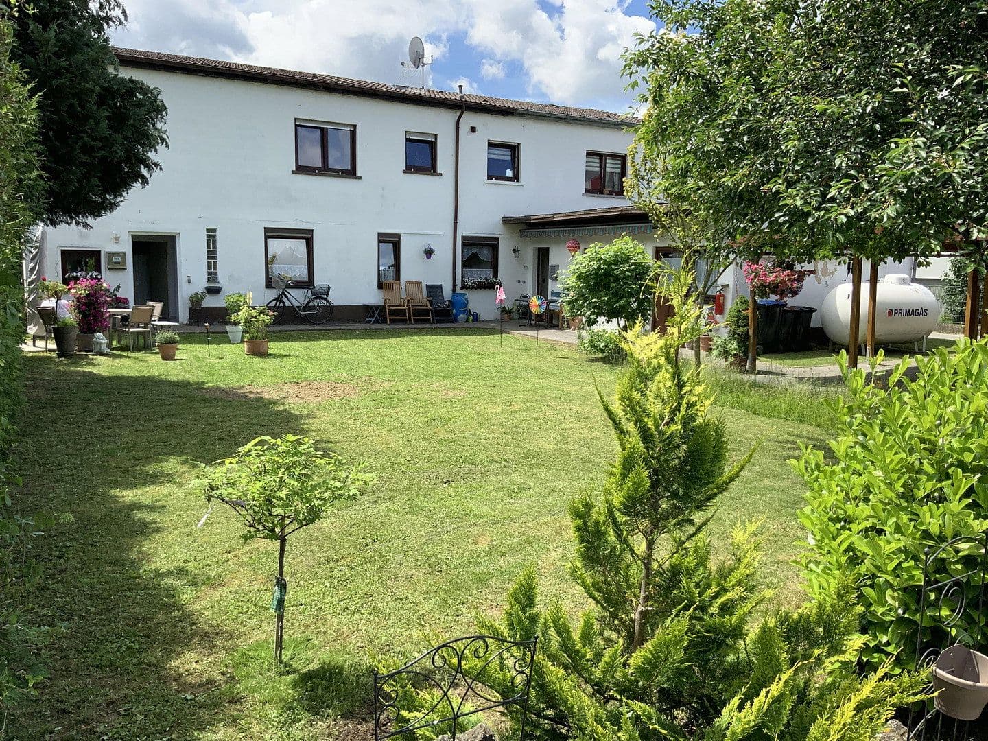 Predaj domu 180 m², pozemok 486 m², Neu-Anspach, Hesensko Predaj domu 180 m², pozemok 486 m², Neu-Anspach, Hesensko