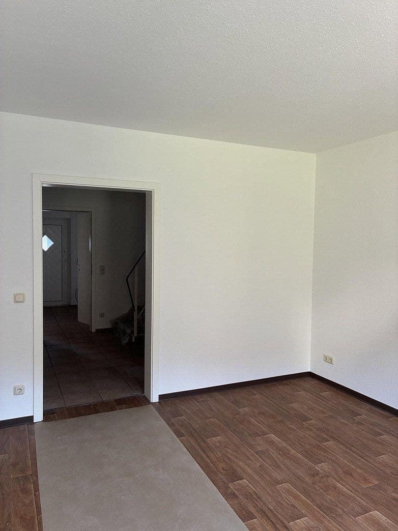Prenájom domu 120 m², pozemok 130 m², Grüner Weg 66, Ludwigslust, Meklenbursko-Predpomoransko Prenájom domu 120 m², pozemok 130 m², Grüner Weg 66, Ludwigslust, Meklenbursko-Predpomoransko