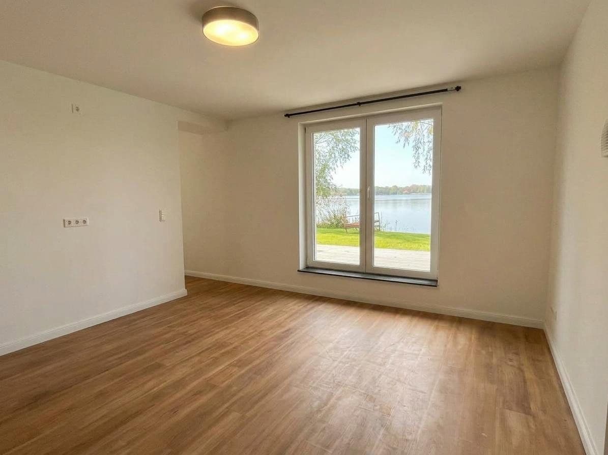Prenájom domu 95 m², pozemok 1.300 m², Malente, Šlezvicko-Holštajnsko Prenájom domu 95 m², pozemok 1.300 m², Malente, Šlezvicko-Holštajnsko