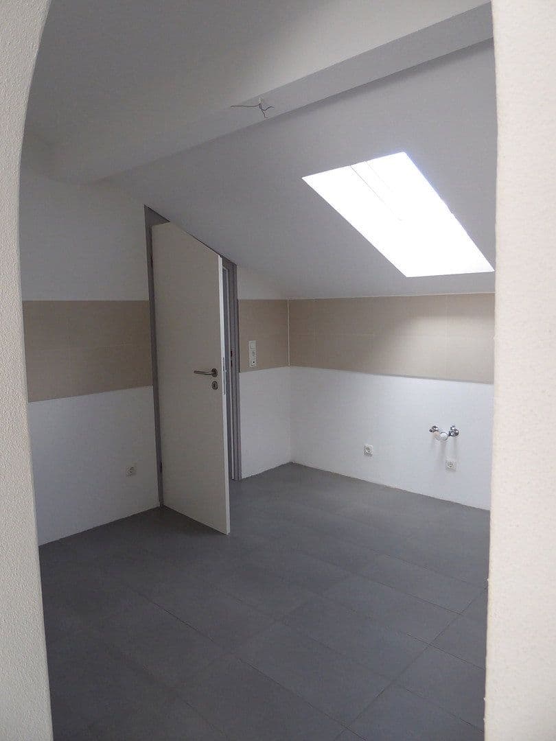 Prenájom bytu 3-izbový 109 m², Bad Reichenhall, Bavorsko Prenájom bytu 3-izbový 109 m², Bad Reichenhall, Bavorsko