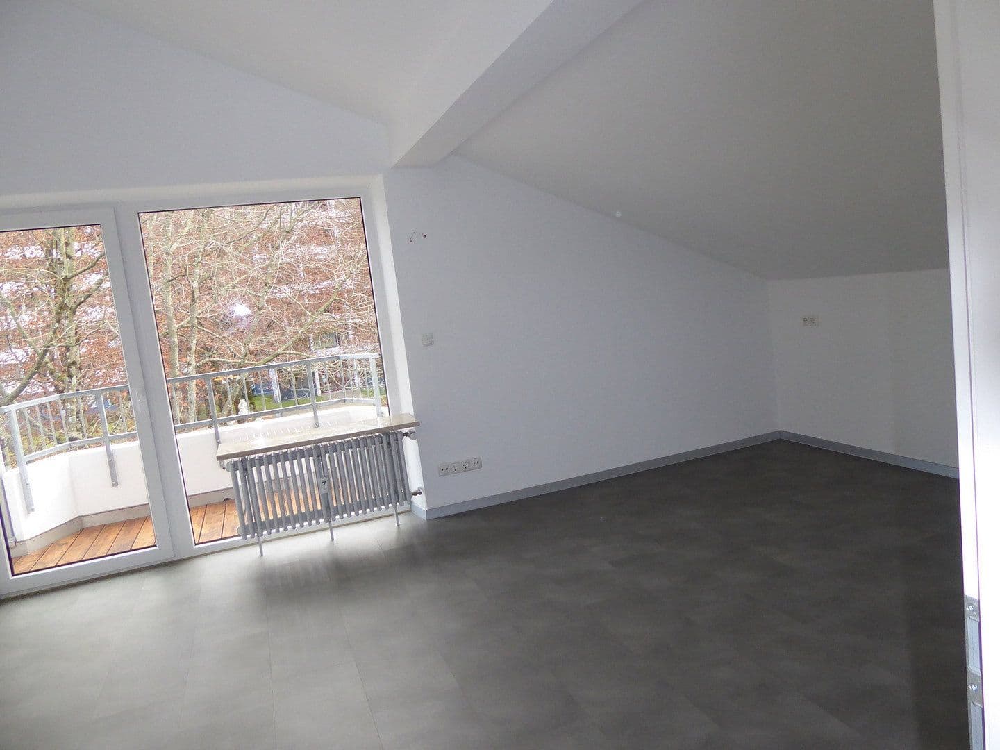 Prenájom bytu 3-izbový 109 m², Bad Reichenhall, Bavorsko Prenájom bytu 3-izbový 109 m², Bad Reichenhall, Bavorsko