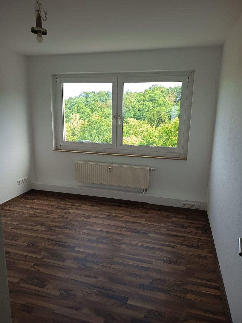 Prenájom bytu 2-izbový 50 m², Mülsen, Sasko Prenájom bytu 2-izbový 50 m², Mülsen, Sasko