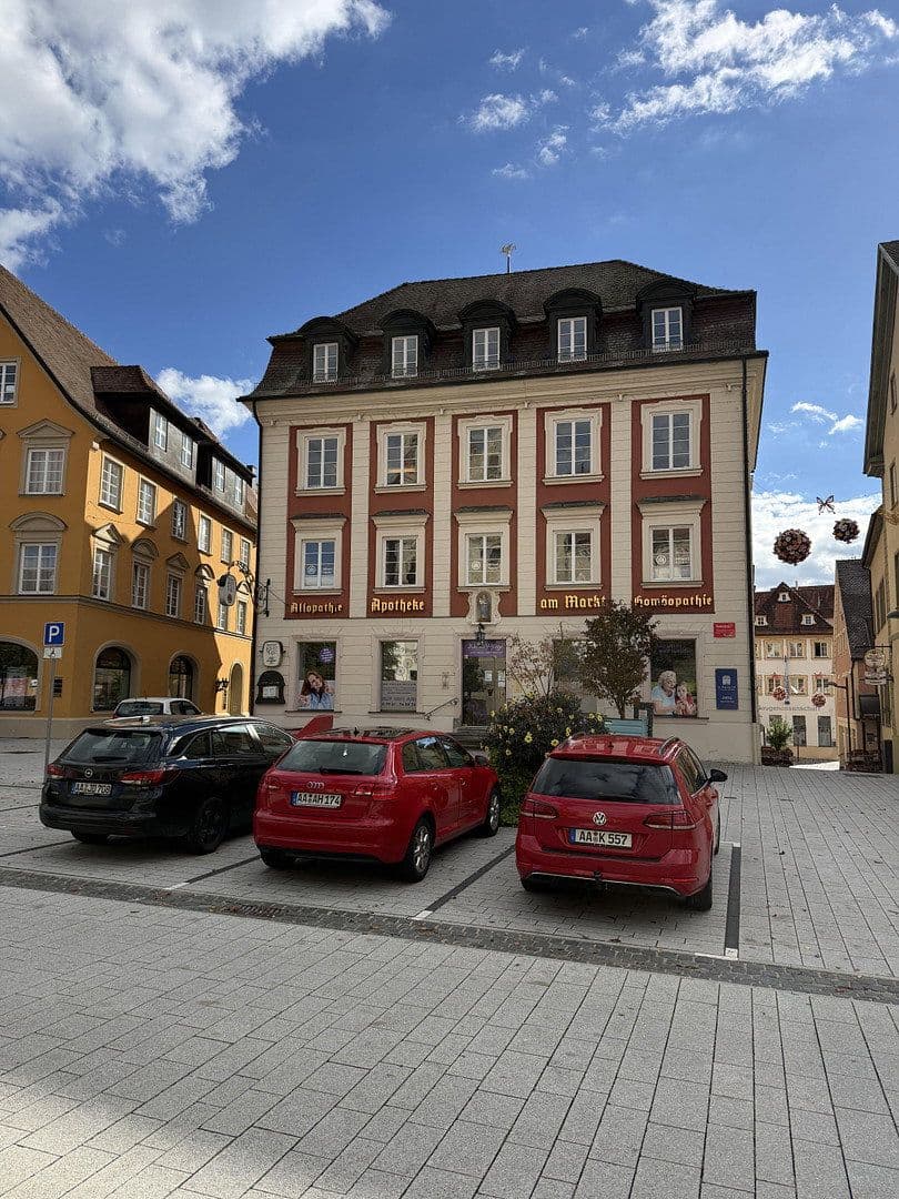 Prenájom kancelárie 150 m², Marktplatz 18, Ellwangen (Jagst), Bádensko-Wurttembersko Prenájom kancelárie 150 m², Marktplatz 18, Ellwangen (Jagst), Bádensko-Wurttembersko