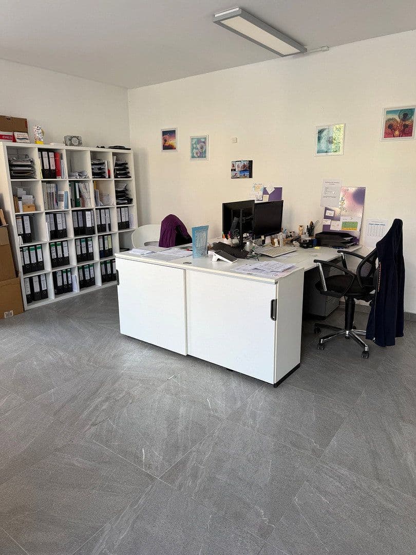 Prenájom kancelárie 150 m², Marktplatz 18, Ellwangen (Jagst), Bádensko-Wurttembersko Prenájom kancelárie 150 m², Marktplatz 18, Ellwangen (Jagst), Bádensko-Wurttembersko