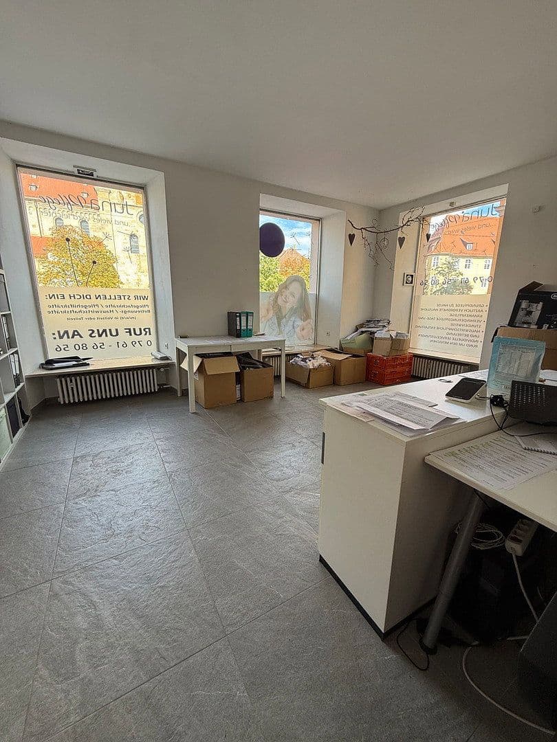 Prenájom kancelárie 150 m², Marktplatz 18, Ellwangen (Jagst), Bádensko-Wurttembersko Prenájom kancelárie 150 m², Marktplatz 18, Ellwangen (Jagst), Bádensko-Wurttembersko