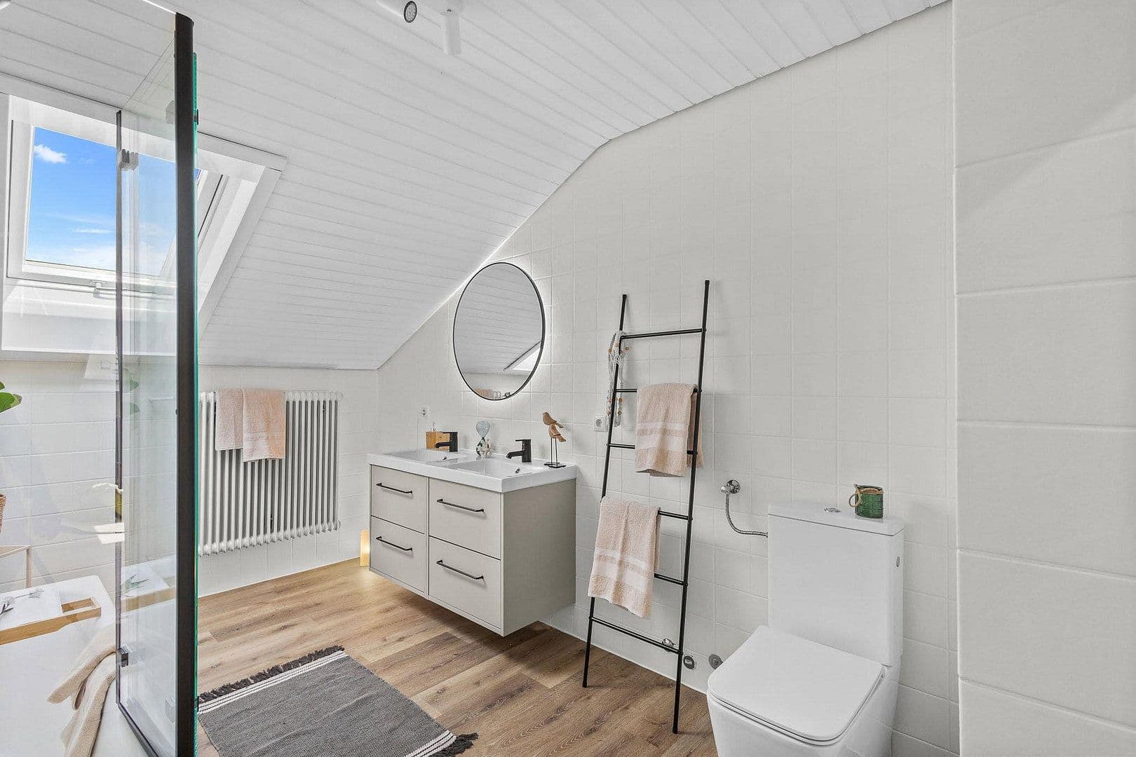 Predaj bytu 3-izbový 89 m², Otto-Hahn-Straße 12, Neutraubling, Bavorsko Predaj bytu 3-izbový 89 m², Otto-Hahn-Straße 12, Neutraubling, Bavorsko