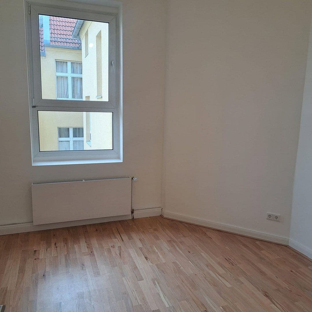 Prenájom bytu 4-izbový 141 m², Berlin, Berlín Prenájom bytu 4-izbový 141 m², Berlin, Berlín