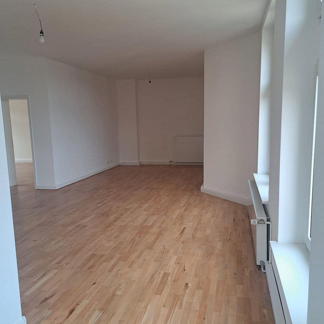 Prenájom bytu 4-izbový 141 m², Berlin, Berlín Prenájom bytu 4-izbový 141 m², Berlin, Berlín