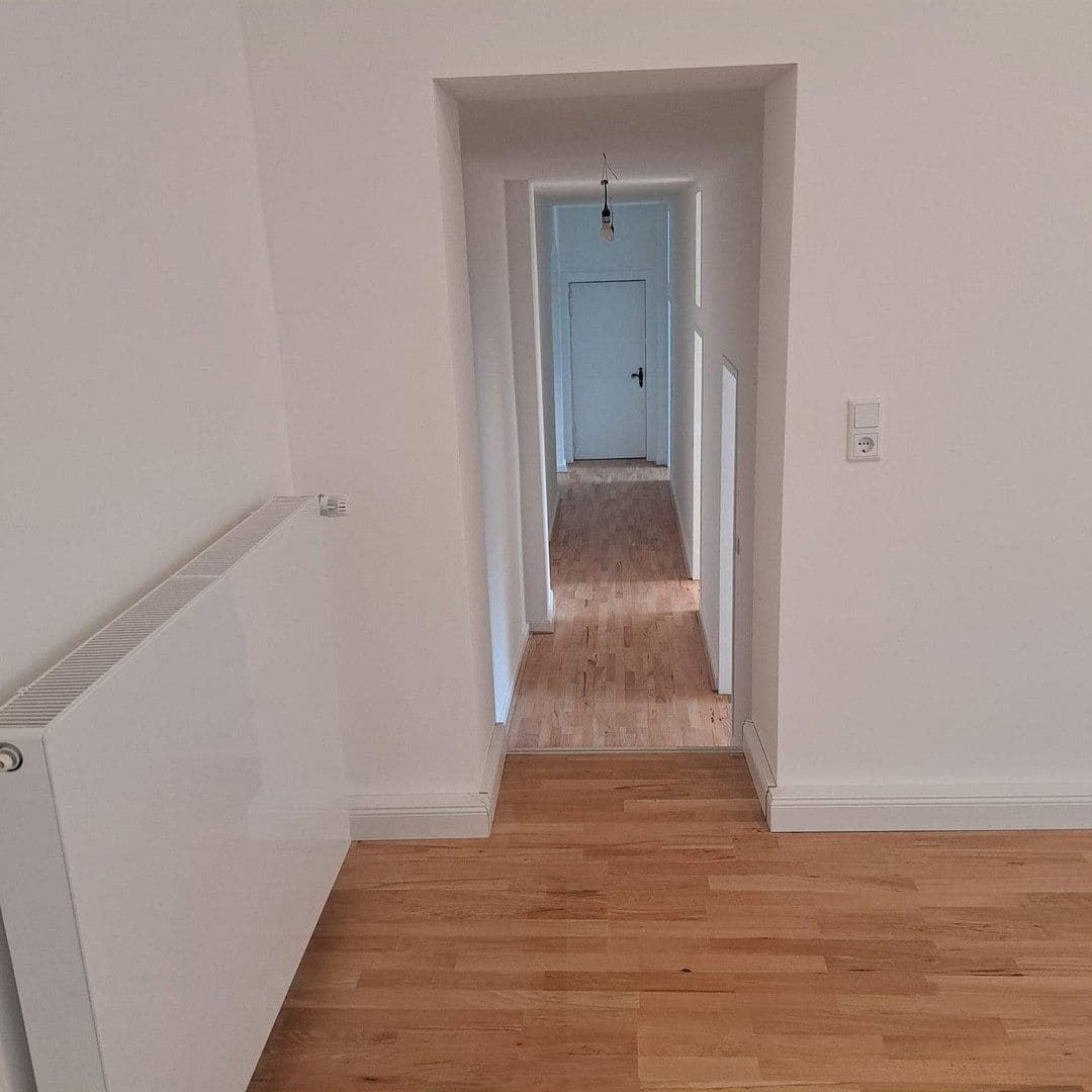 Prenájom bytu 4-izbový 141 m², Berlin, Berlín Prenájom bytu 4-izbový 141 m², Berlin, Berlín