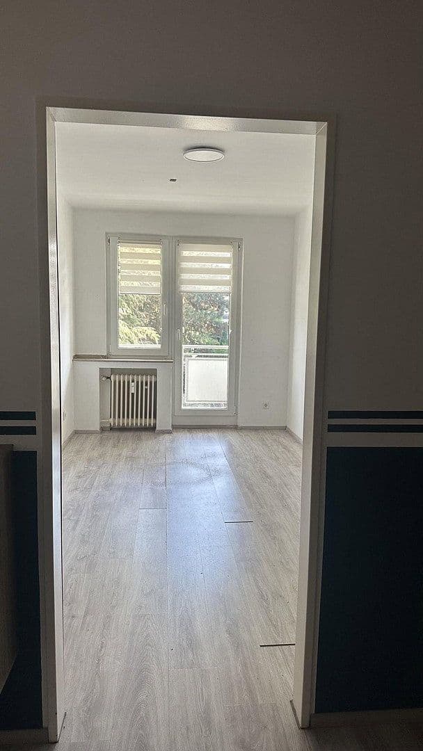 Prenájom bytu 3-izbový 75 m², Ferdinandstr., Düsseldorf, Severné Porýnie - Westfálsko Prenájom bytu 3-izbový 75 m², Ferdinandstr., Düsseldorf, Severné Porýnie - Westfálsko