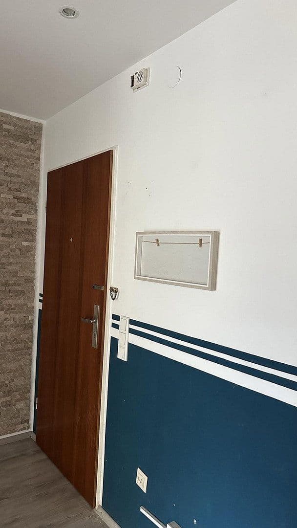 Prenájom bytu 3-izbový 75 m², Ferdinandstr., Düsseldorf, Severné Porýnie - Westfálsko Prenájom bytu 3-izbový 75 m², Ferdinandstr., Düsseldorf, Severné Porýnie - Westfálsko