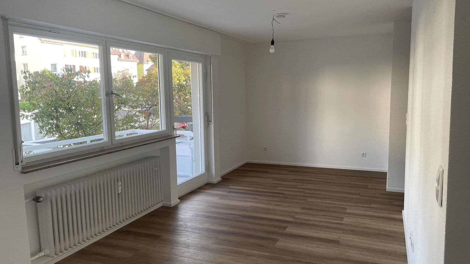 Prenájom bytu 1-izbový 36 m², Stuttgart, Bádensko-Wurttembersko Prenájom bytu 1-izbový 36 m², Stuttgart, Bádensko-Wurttembersko