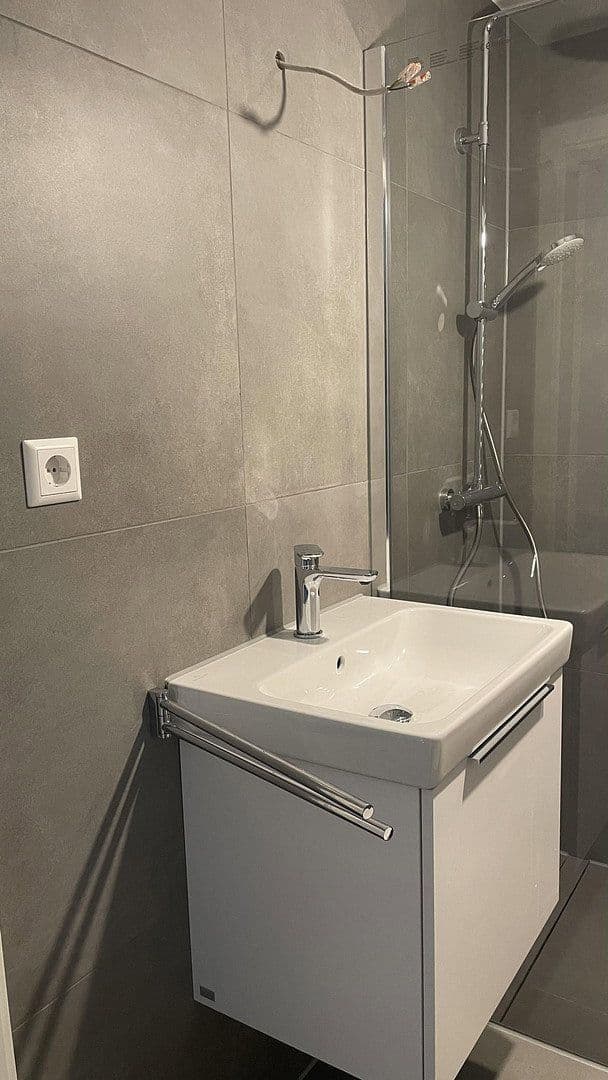 Prenájom bytu 1-izbový 36 m², Stuttgart, Bádensko-Wurttembersko Prenájom bytu 1-izbový 36 m², Stuttgart, Bádensko-Wurttembersko