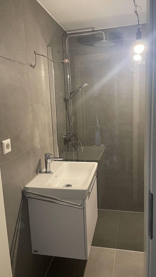 Prenájom bytu 1-izbový 36 m², Stuttgart, Bádensko-Wurttembersko Prenájom bytu 1-izbový 36 m², Stuttgart, Bádensko-Wurttembersko