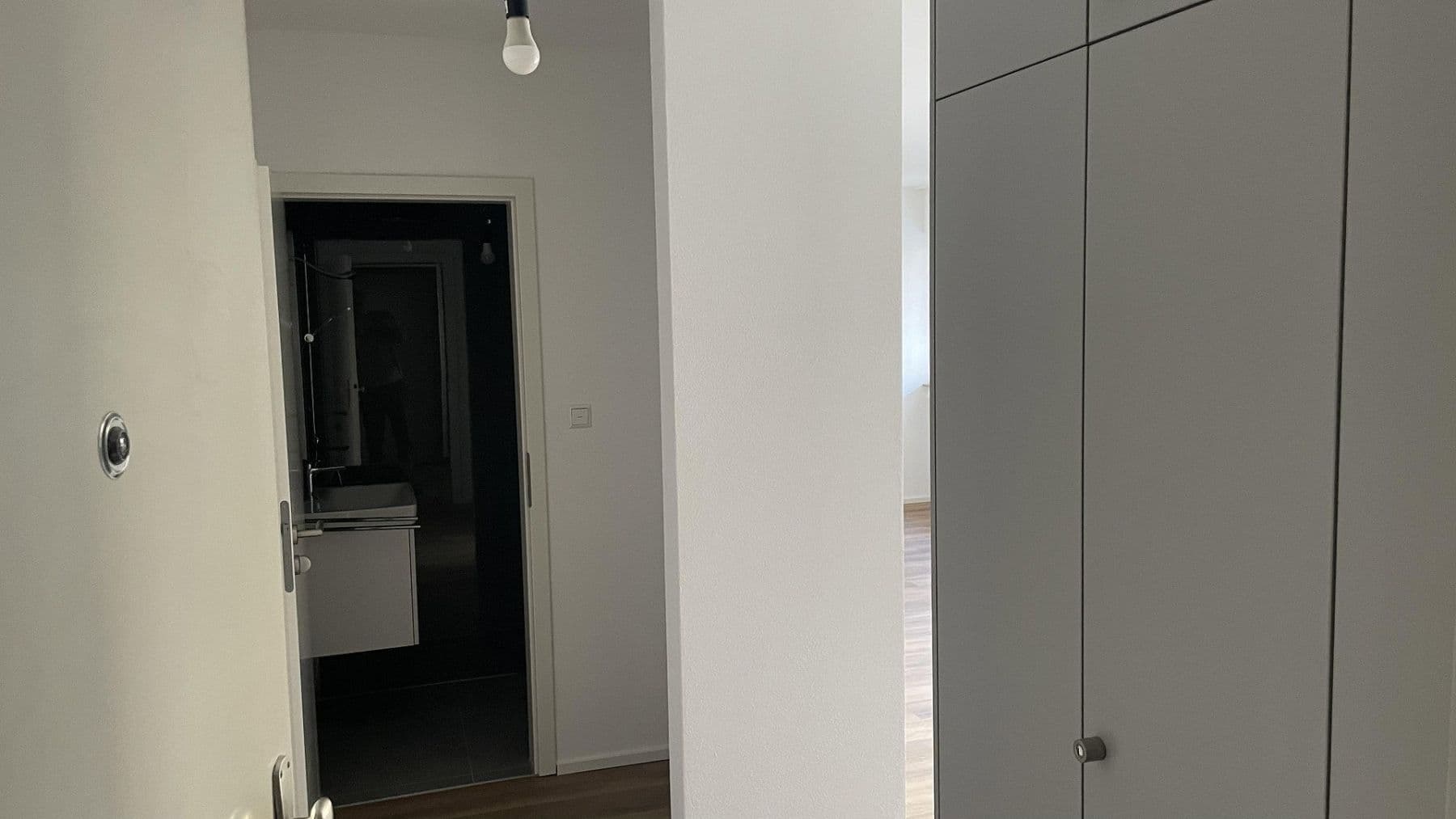 Prenájom bytu 1-izbový 36 m², Stuttgart, Bádensko-Wurttembersko Prenájom bytu 1-izbový 36 m², Stuttgart, Bádensko-Wurttembersko