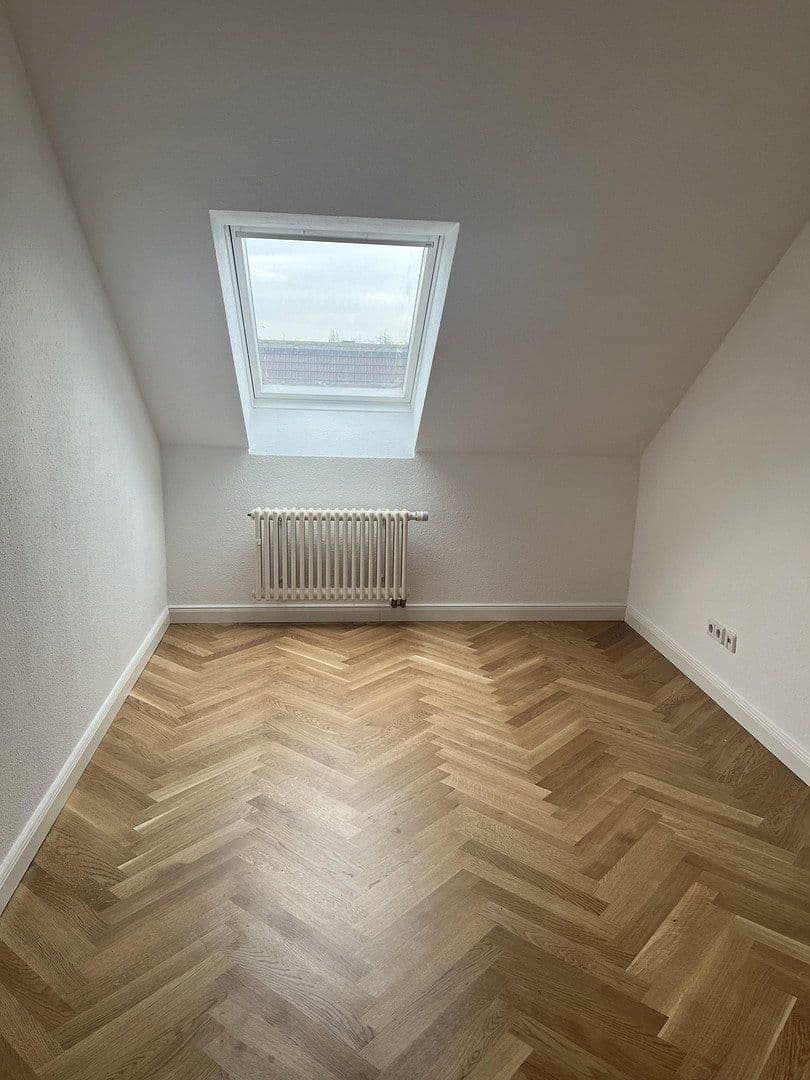 Prenájom bytu 2-izbový 79 m², Wiederitzscher Straße 11, Leipzig, Sasko Prenájom bytu 2-izbový 79 m², Wiederitzscher Straße 11, Leipzig, Sasko