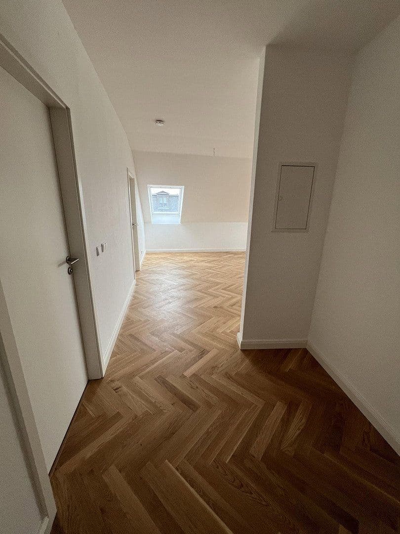 Prenájom bytu 2-izbový 79 m², Wiederitzscher Straße 11, Leipzig, Sasko Prenájom bytu 2-izbový 79 m², Wiederitzscher Straße 11, Leipzig, Sasko